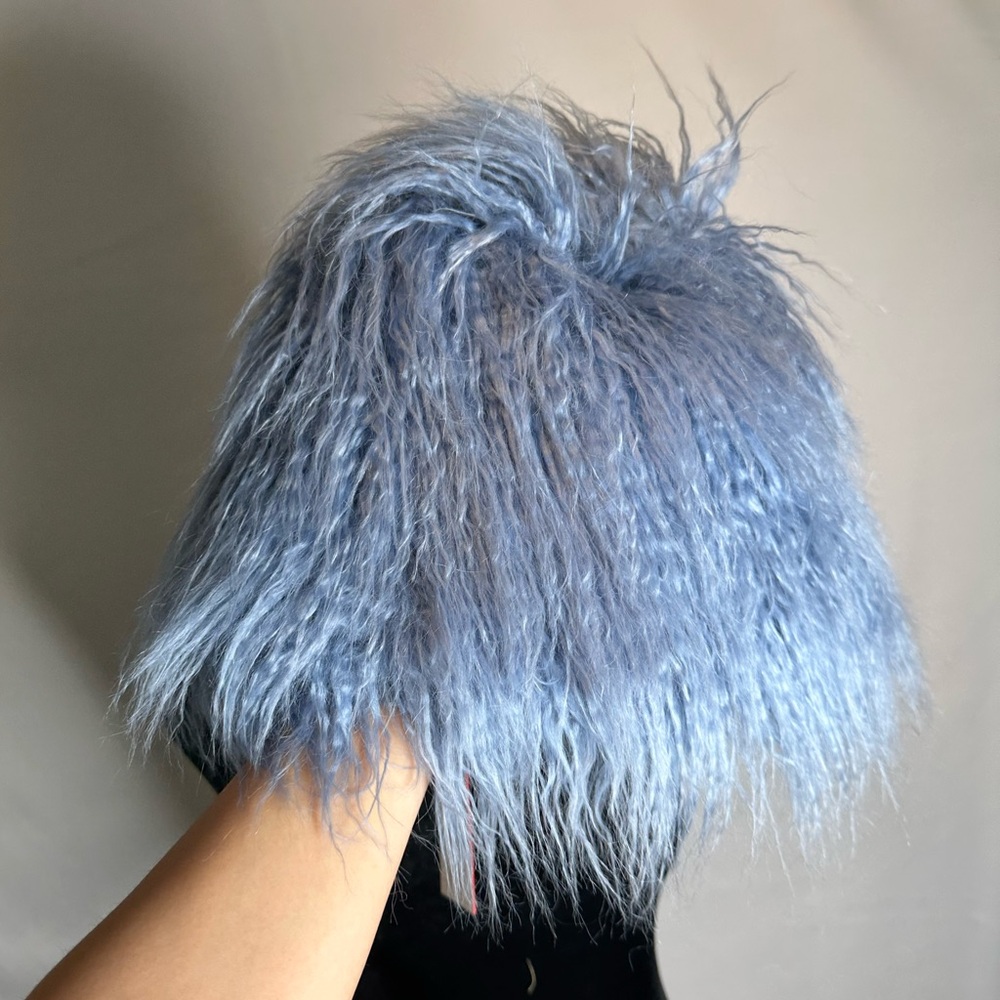 Clyde Faux Fur Bucket Hat - Picture 4 of 5